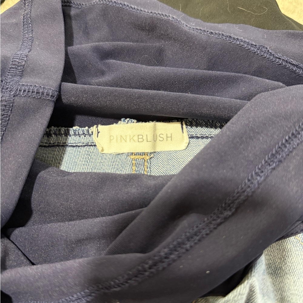 Distressed Denim Maternity Shorts - Picture 5 of 8